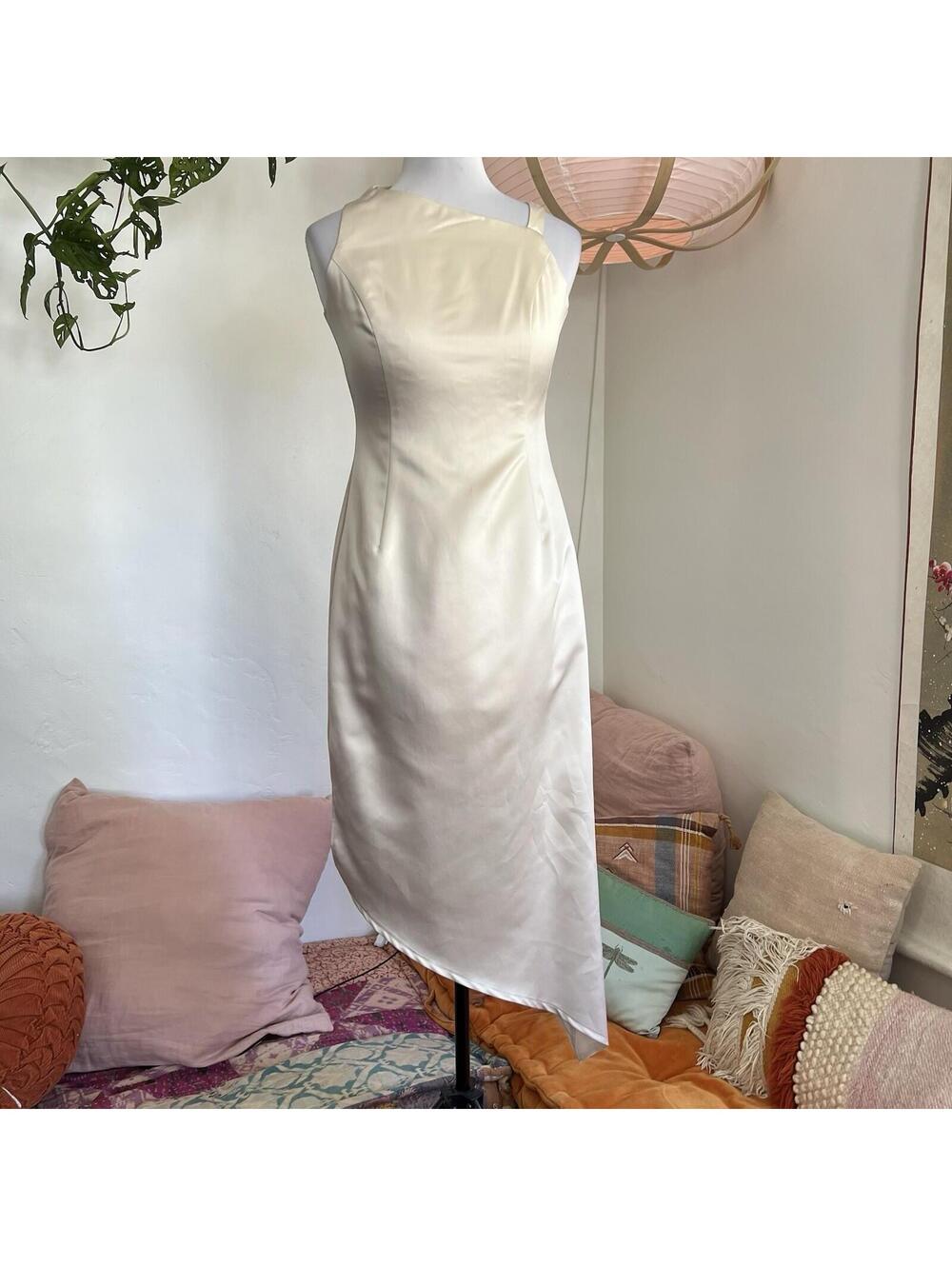 Vintage 90s Arianna by Rachel Kaye Cream Satin Asymmetrical Prom Dress Size 6 S